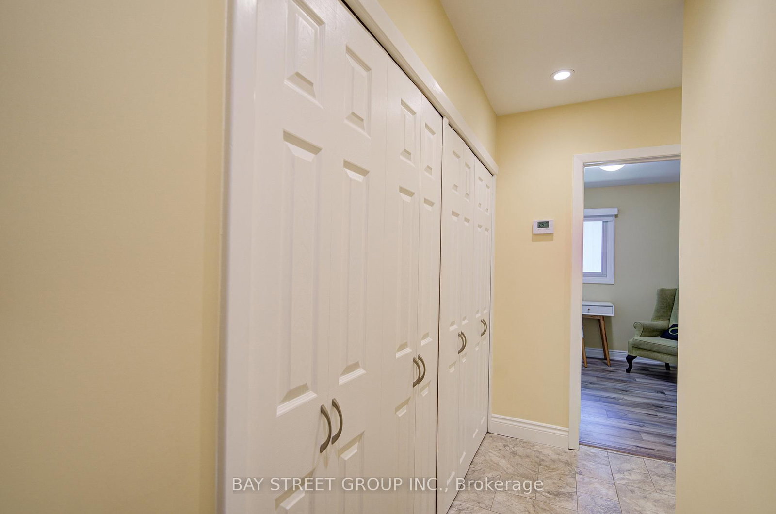 88 MARSDALE Drive • St. Catharines, ON photo 21