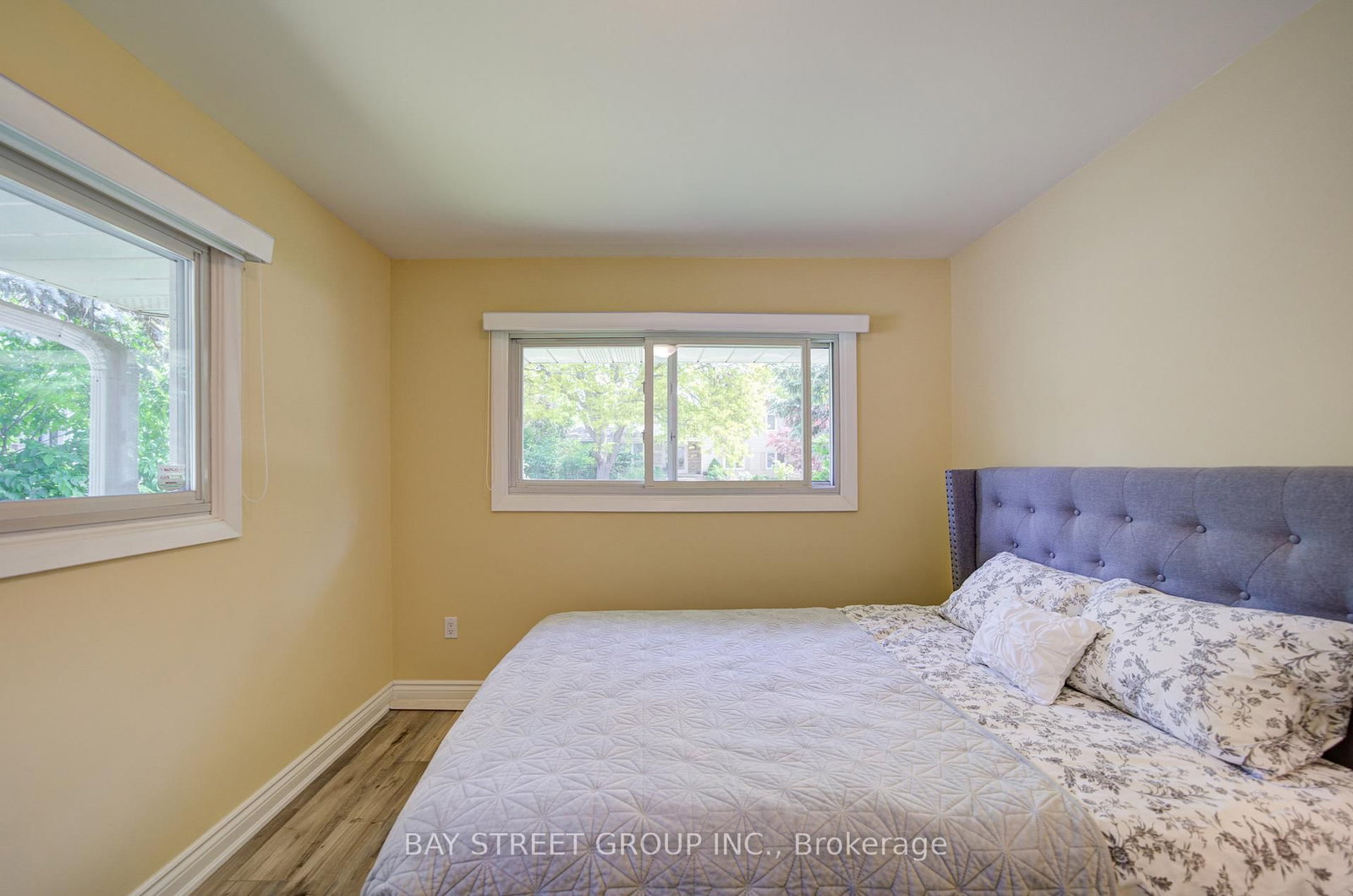 88 MARSDALE Drive • St. Catharines, ON photo 24