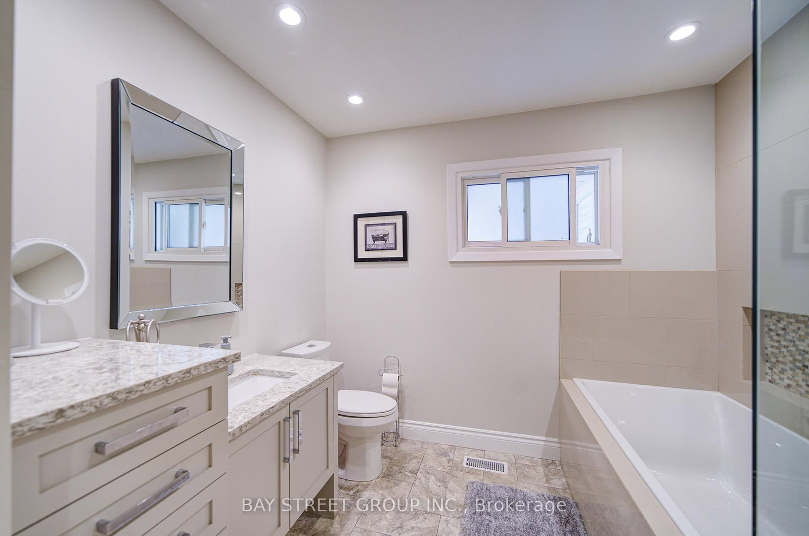 88 MARSDALE Drive • St. Catharines, ON photo 28
