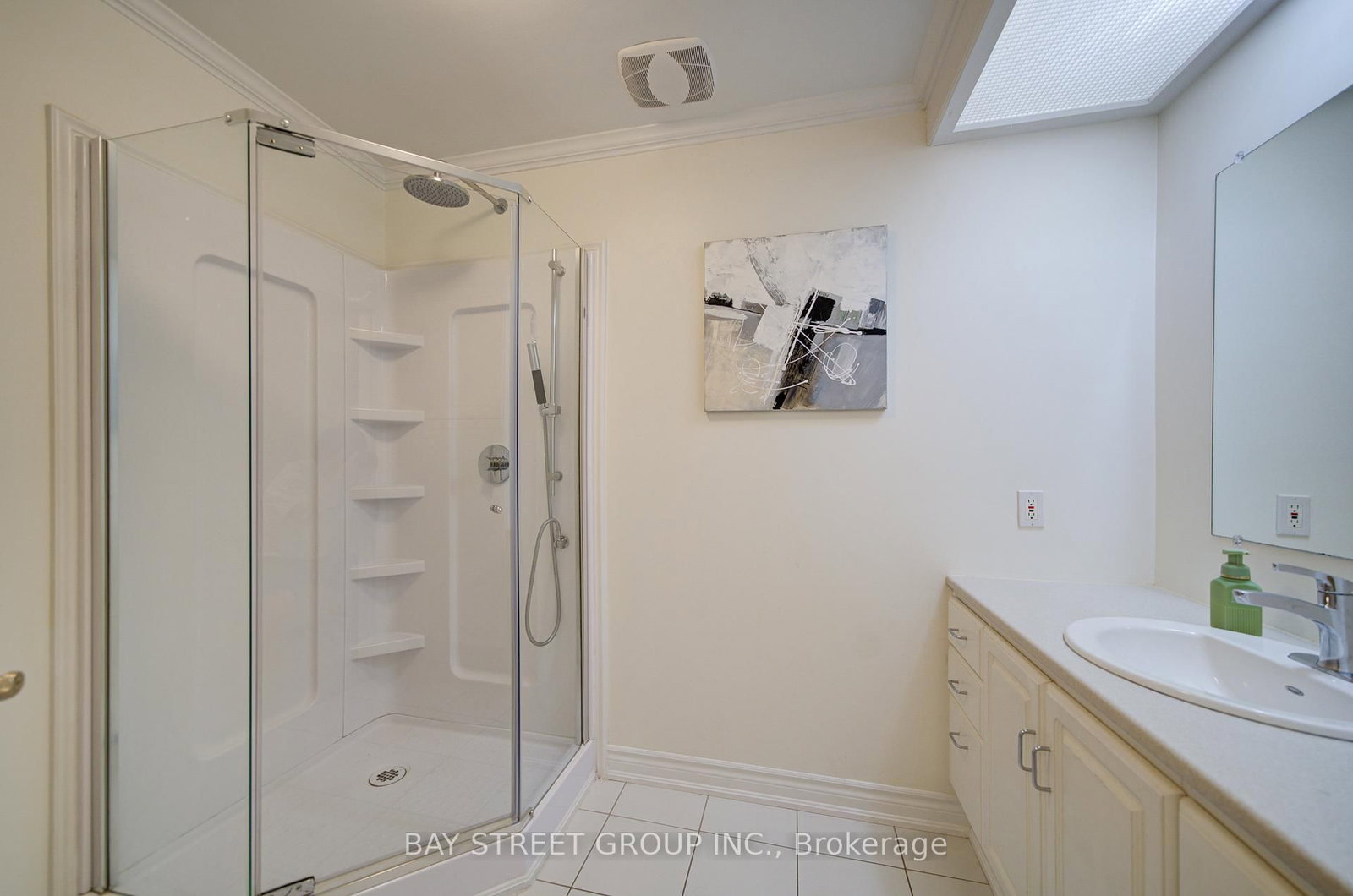 88 MARSDALE Drive • St. Catharines, ON photo 44