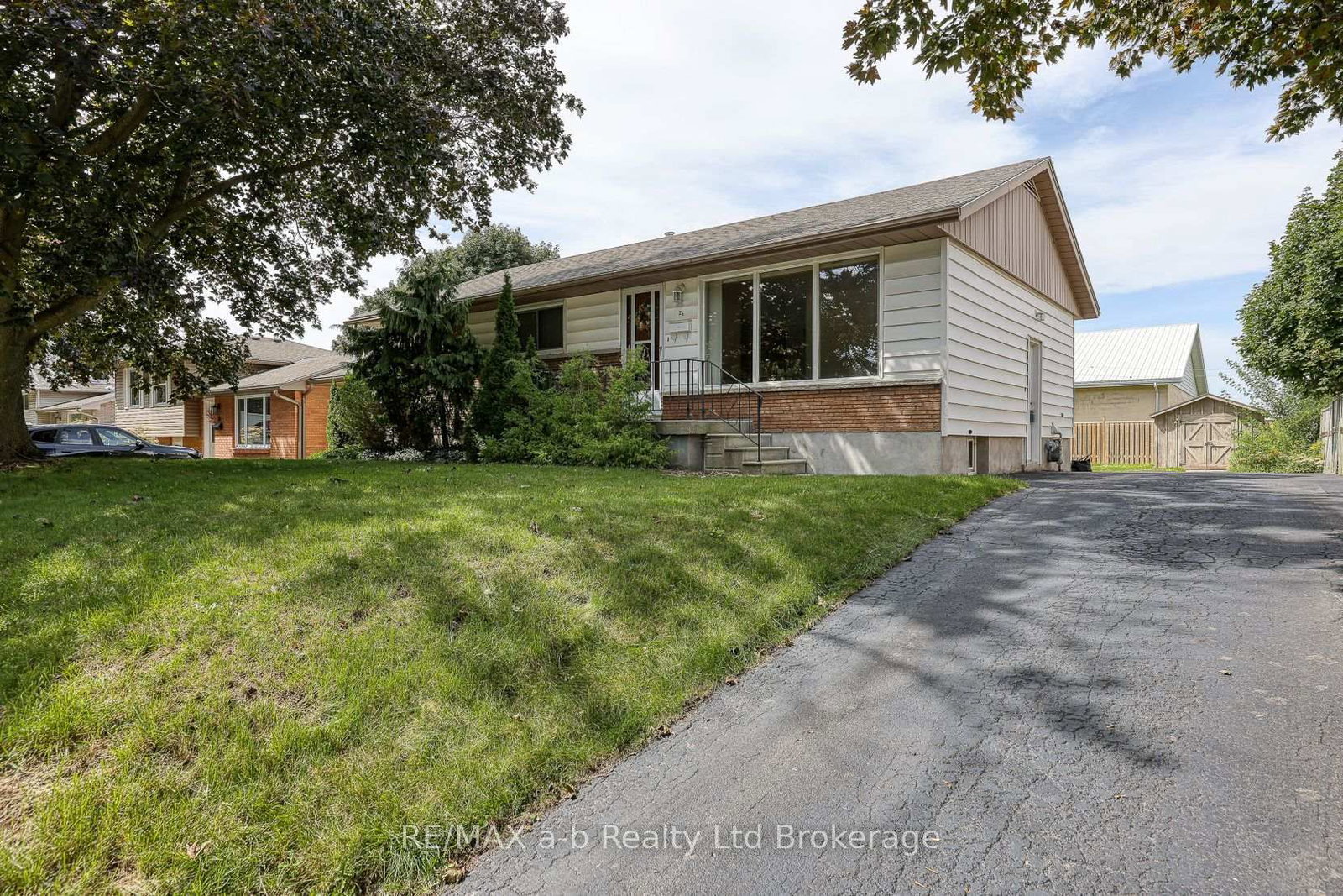 26 Glenn Avenue • Ingersoll, ON photo 39