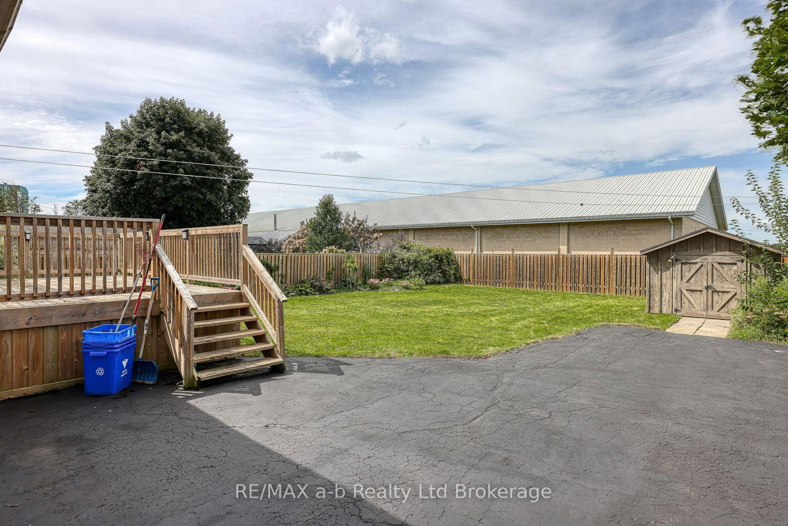 26 Glenn Avenue • Ingersoll, ON photo 6