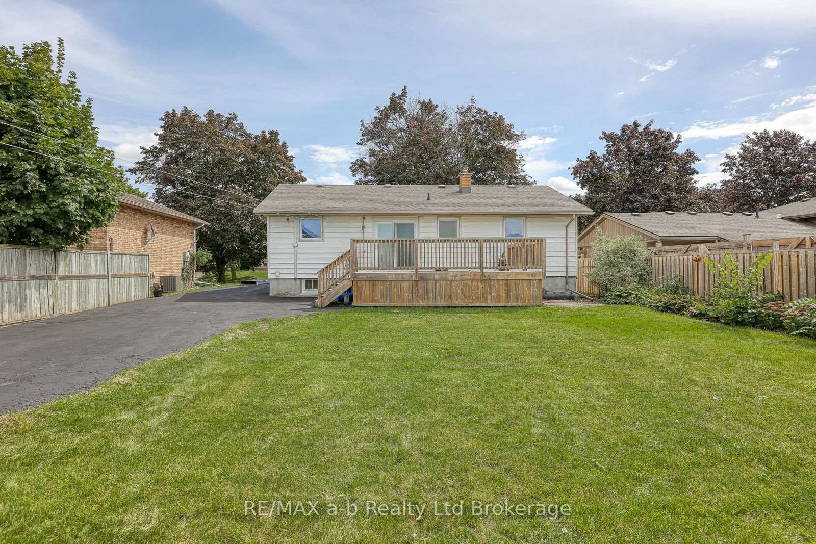 26 Glenn Avenue • Ingersoll, ON photo 9