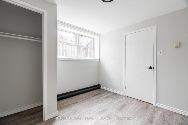 24 Brookside St photo 5