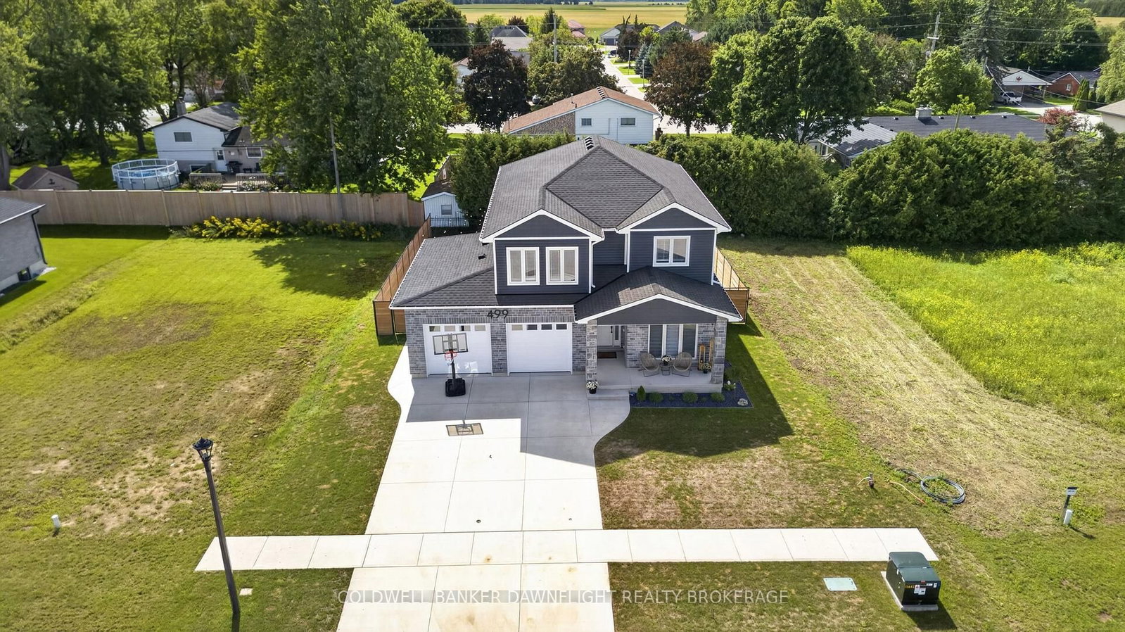 499 Motz Boulevard • South Huron, ON photo 2