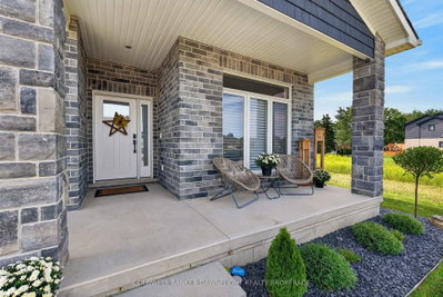 499 Motz Boulevard • South Huron, ON photo 5