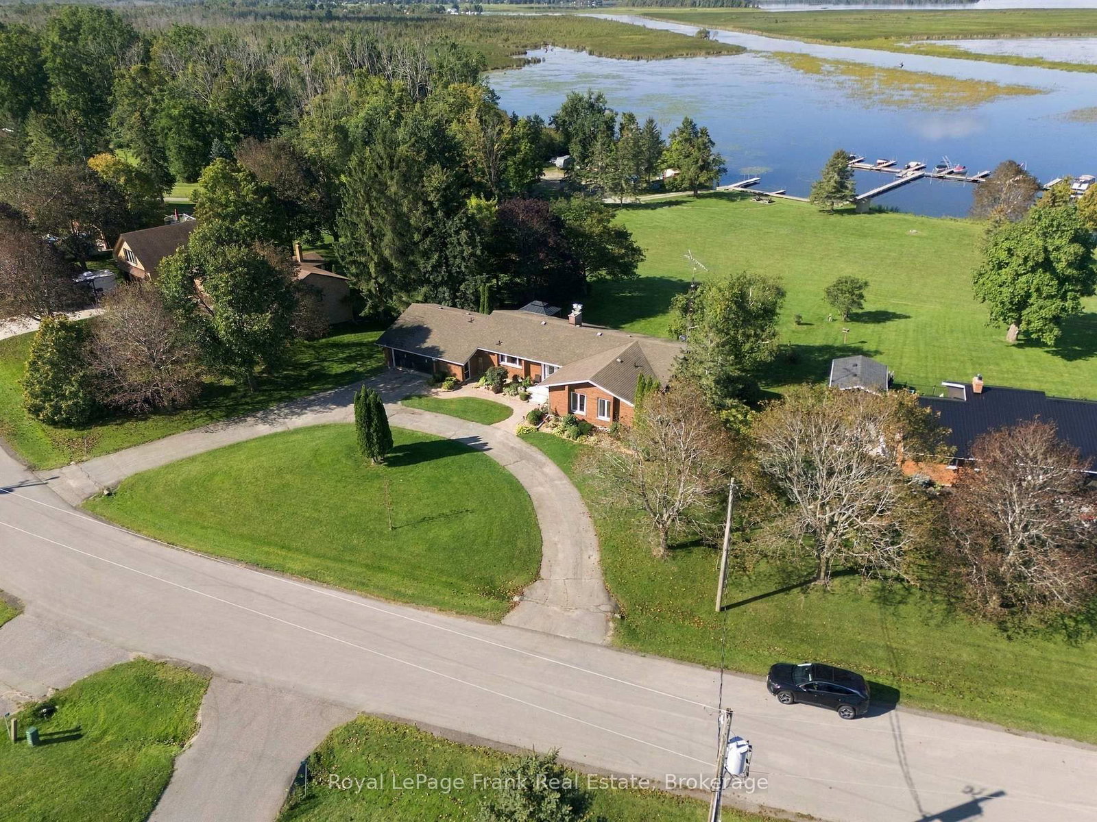 61 Bluewater Avenue • Kawartha Lakes, ON photo 4