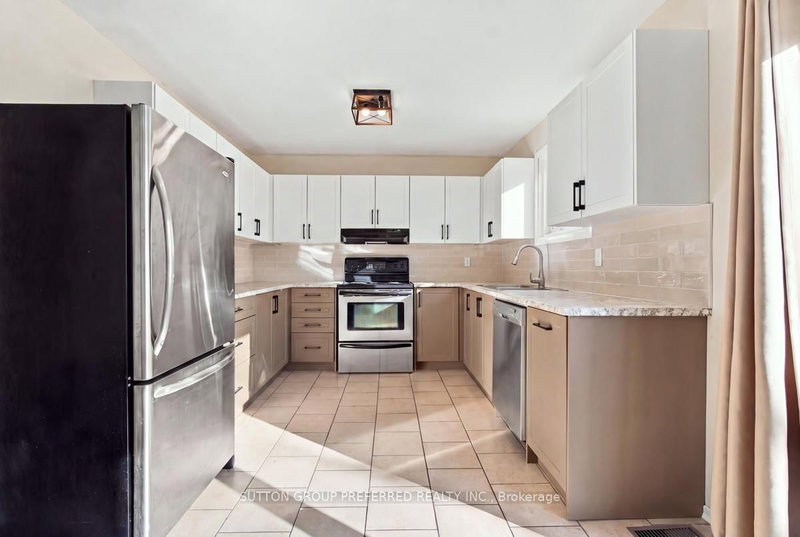 32 - 1318 Highbury Avenue N