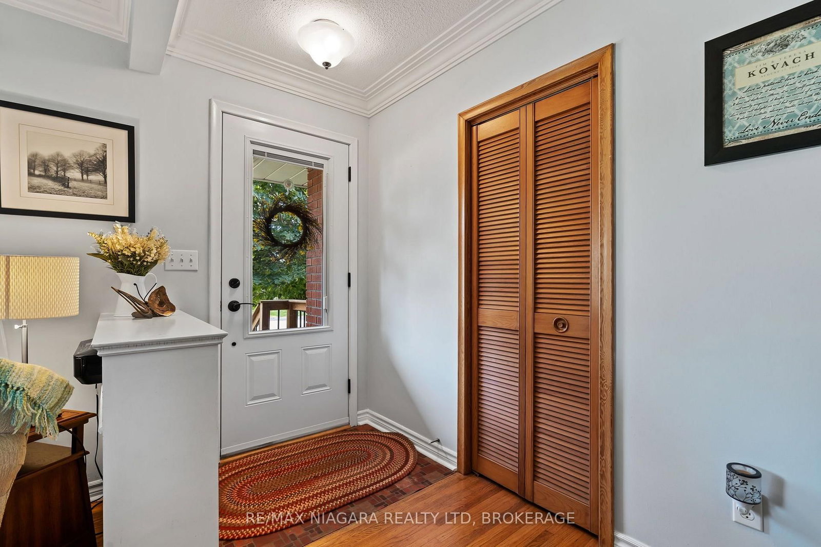 182 Rosemount Avenue • Port Colborne, ON photo 4