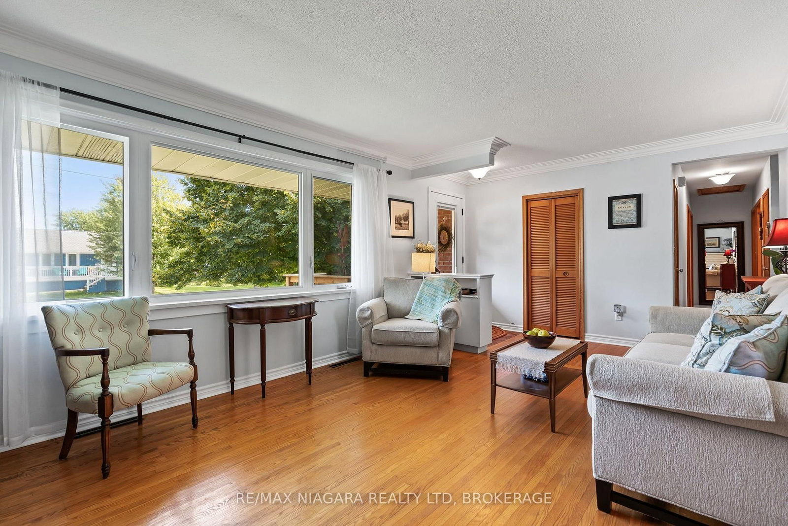 182 Rosemount Avenue • Port Colborne, ON photo 7
