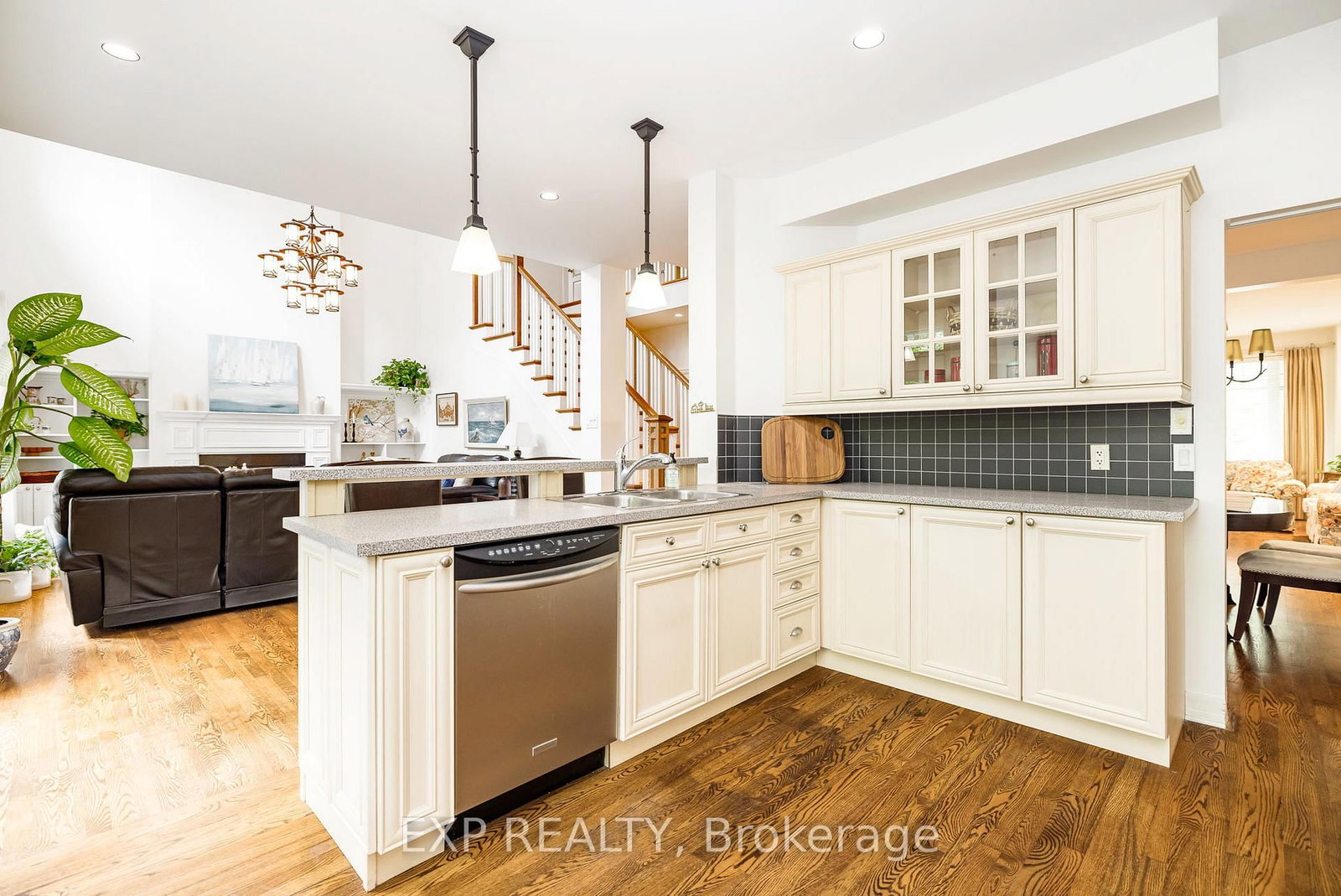 36 Oakbriar Crescent • Ottawa, ON photo 9