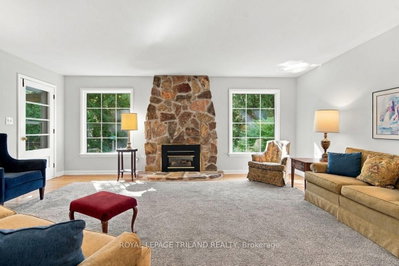 15 Medway Crescent • London North, ON photo 3