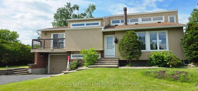 Detached House for sale at 237 Queen West Street, North Dundas, Ontario, K0C 1H0 - Chesterville - MLS: X13773910