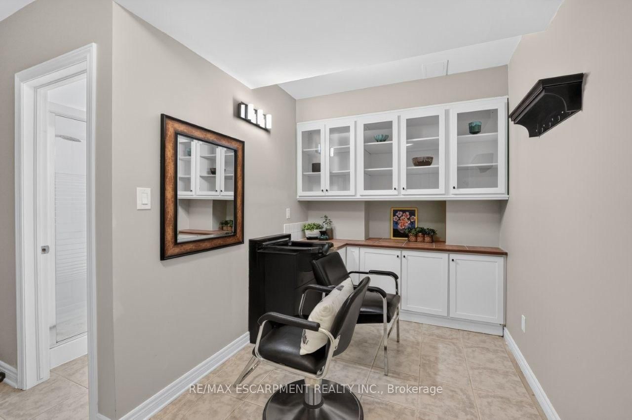 126 Dorchester Drive • Grimsby, ON photo 25