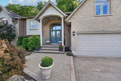 126 Dorchester Drive • Grimsby, ON photo 6