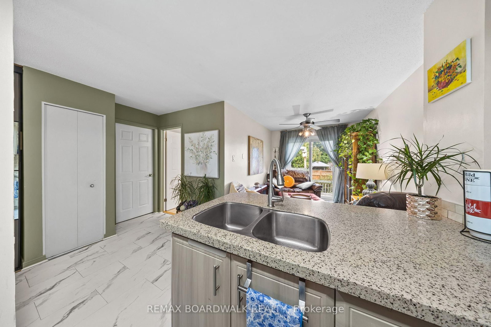 1497 Roberval Avenue • Ottawa, ON photo 13
