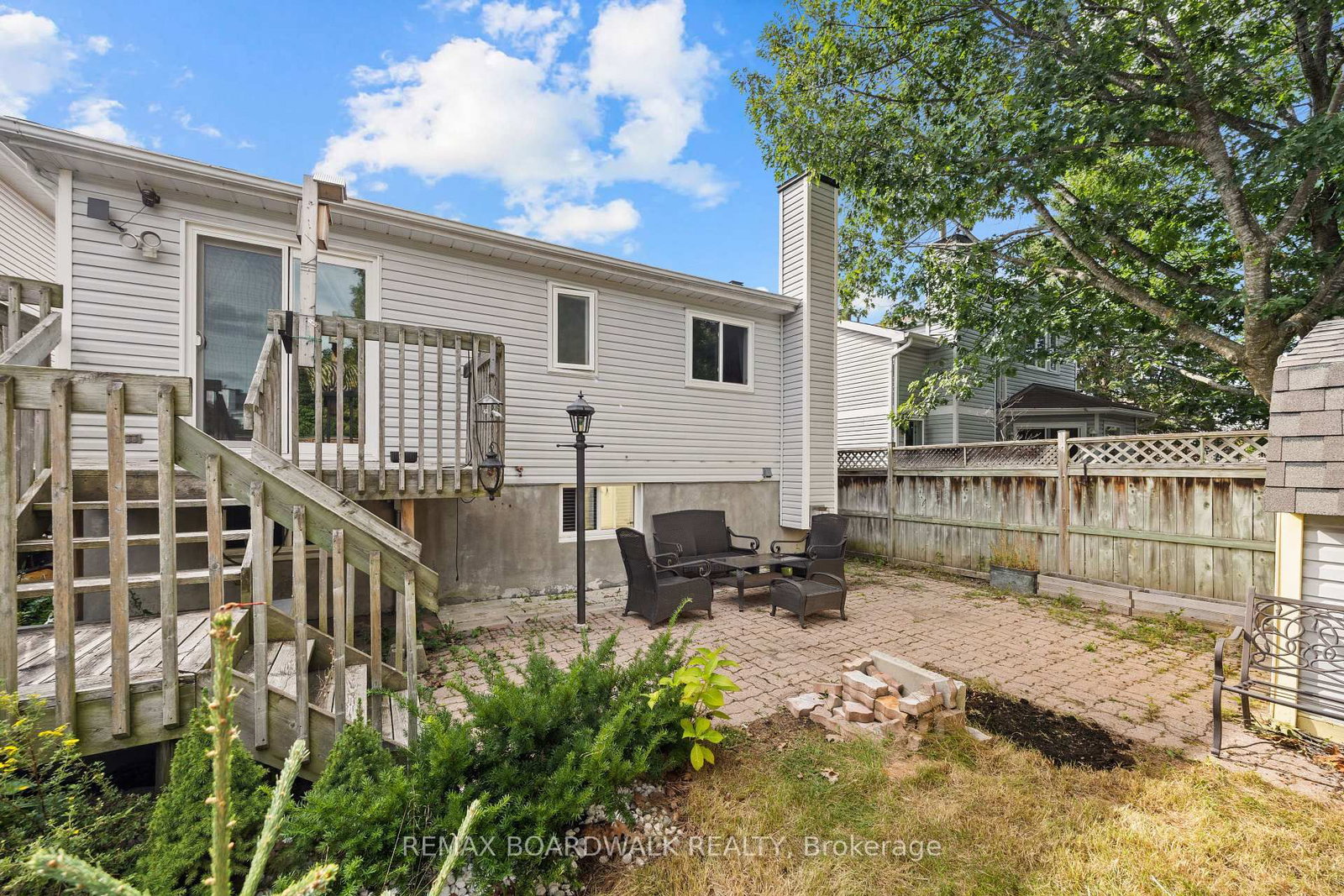 1497 Roberval Avenue • Ottawa, ON photo 31