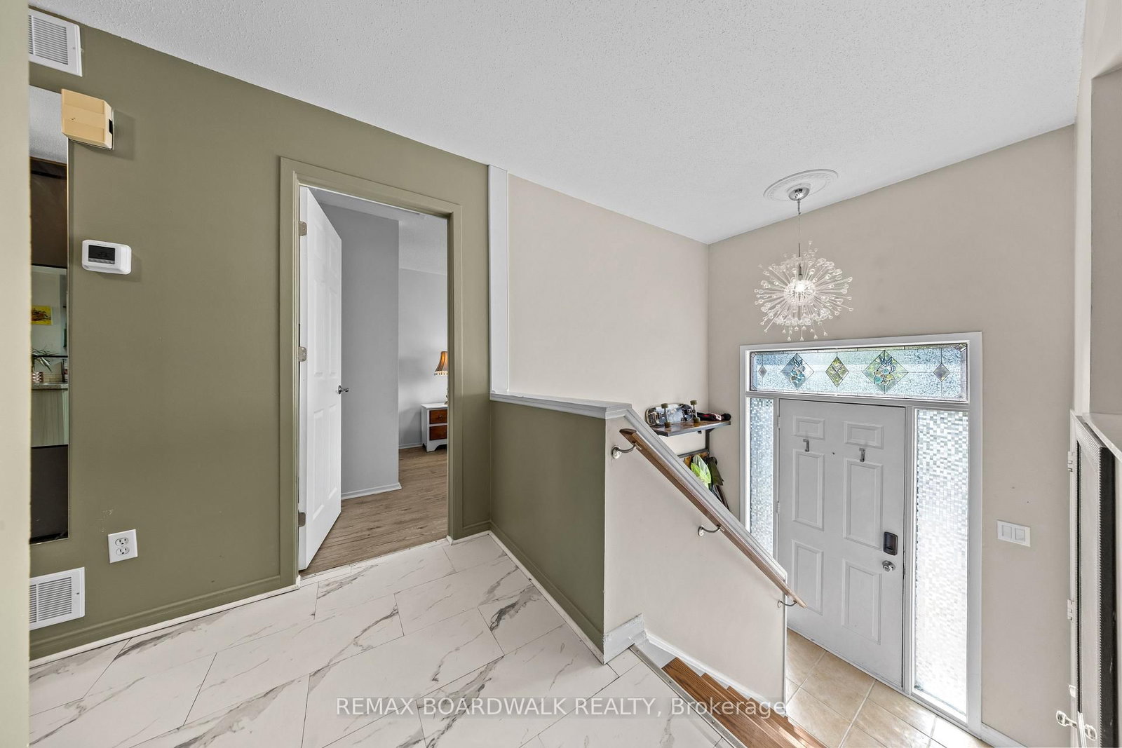 1497 Roberval Avenue • Ottawa, ON photo 4