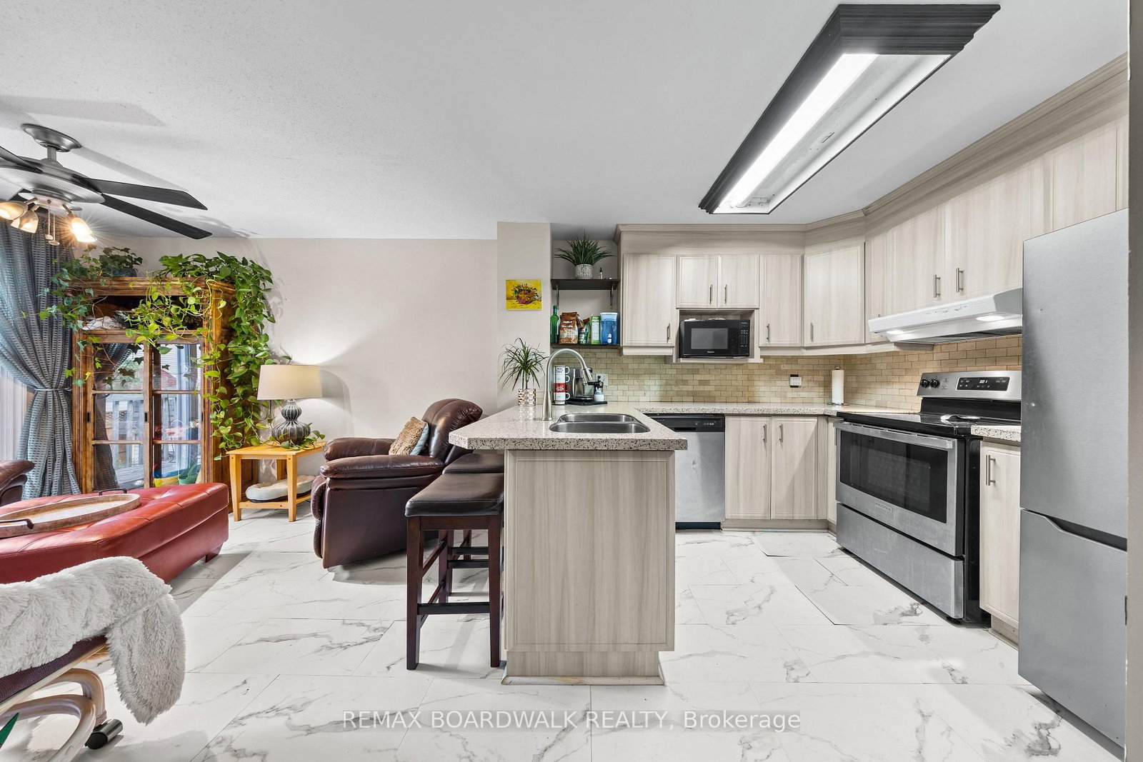 1497 Roberval Avenue • Ottawa, ON photo 9