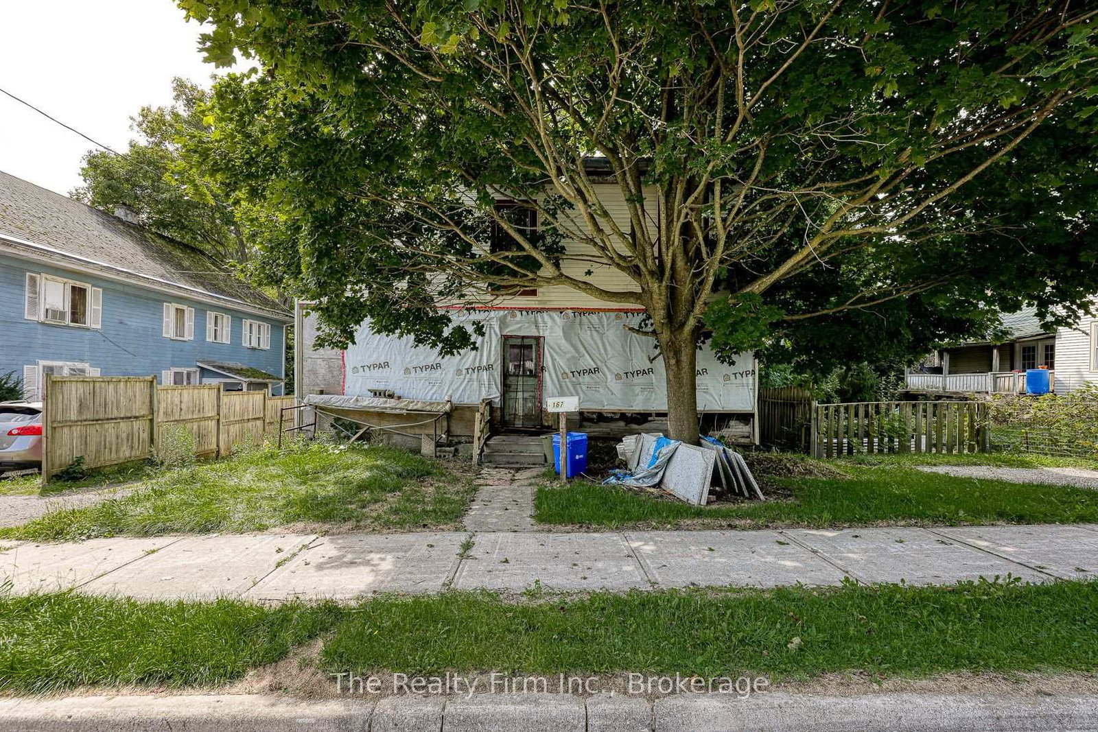 167 John Street • Ingersoll, ON photo 2