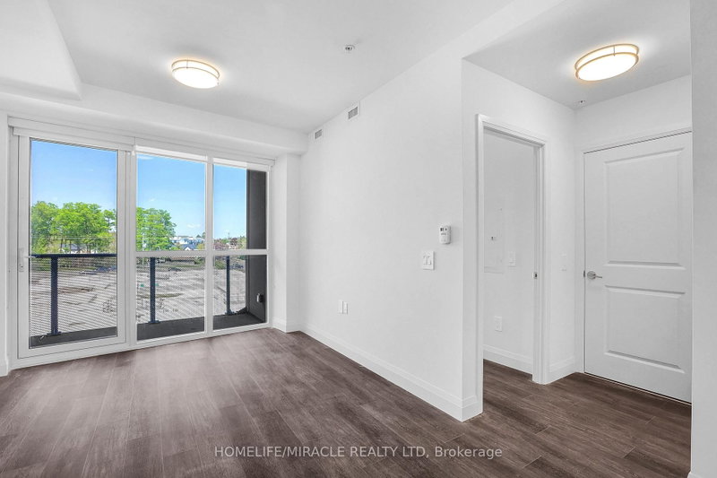 320 - 1333 Weber Street E