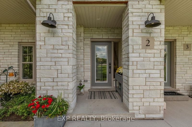 2 - 29 Cyclone Way E
