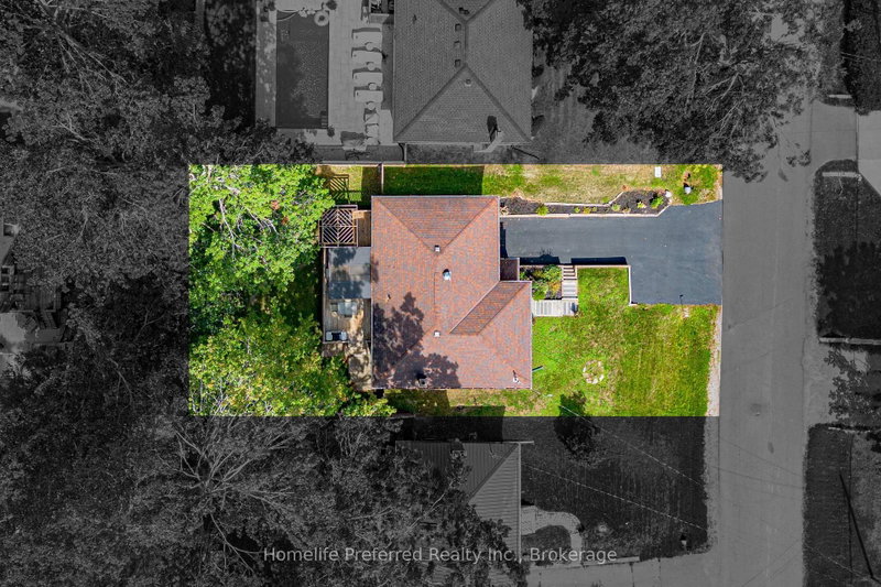 313 Lindan Avenue