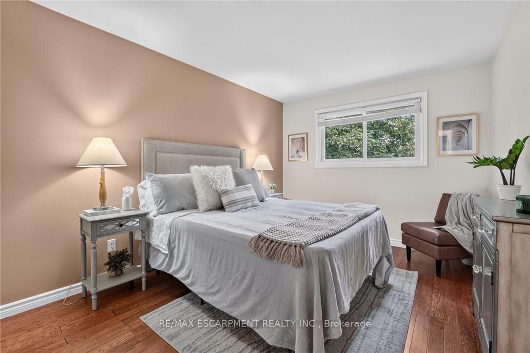 16 Elk Street • St. Catharines, ON photo 21