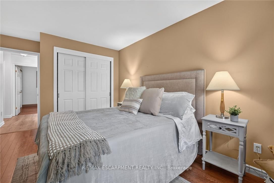 16 Elk Street • St. Catharines, ON photo 22