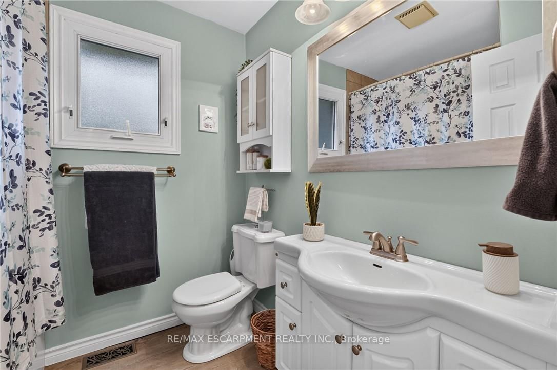 16 Elk Street • St. Catharines, ON photo 25