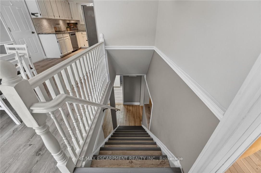 16 Elk Street • St. Catharines, ON photo 27