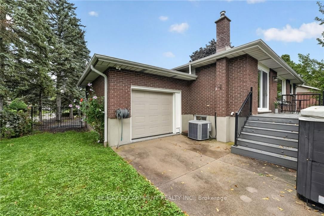 16 Elk Street • St. Catharines, ON photo 41