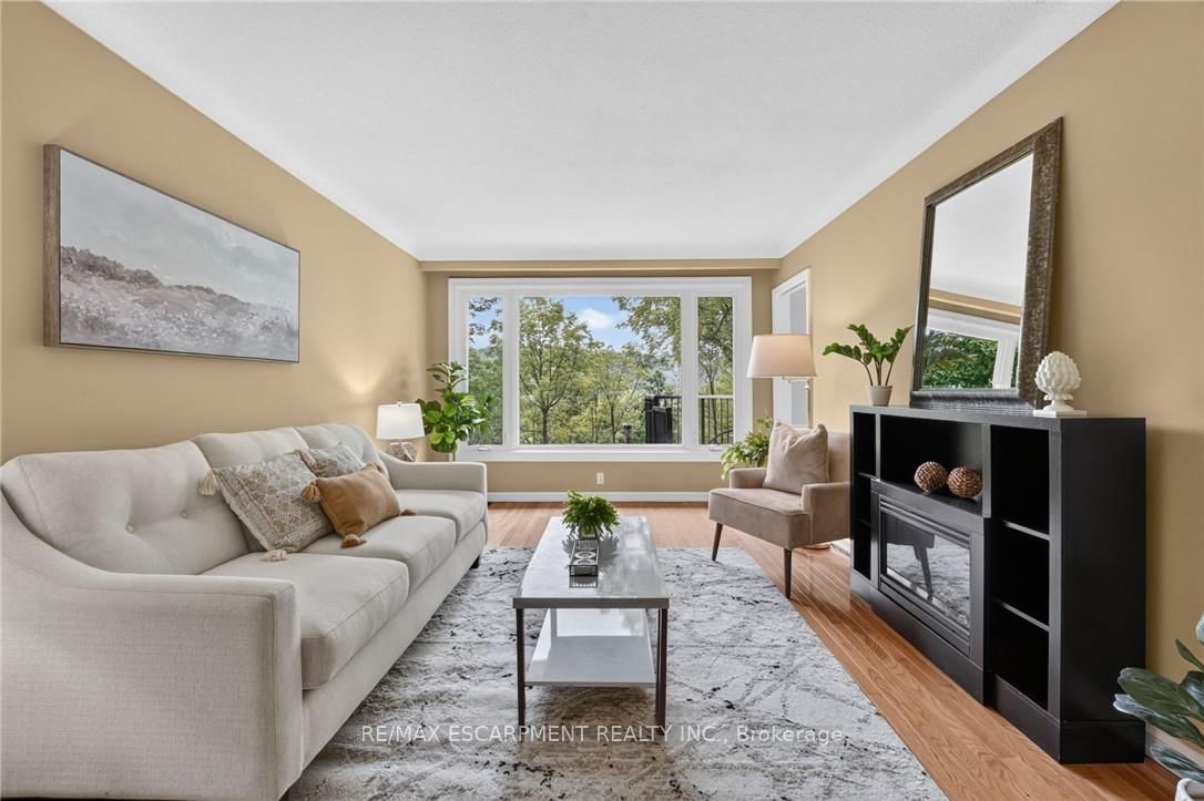 16 Elk Street • St. Catharines, ON photo 10
