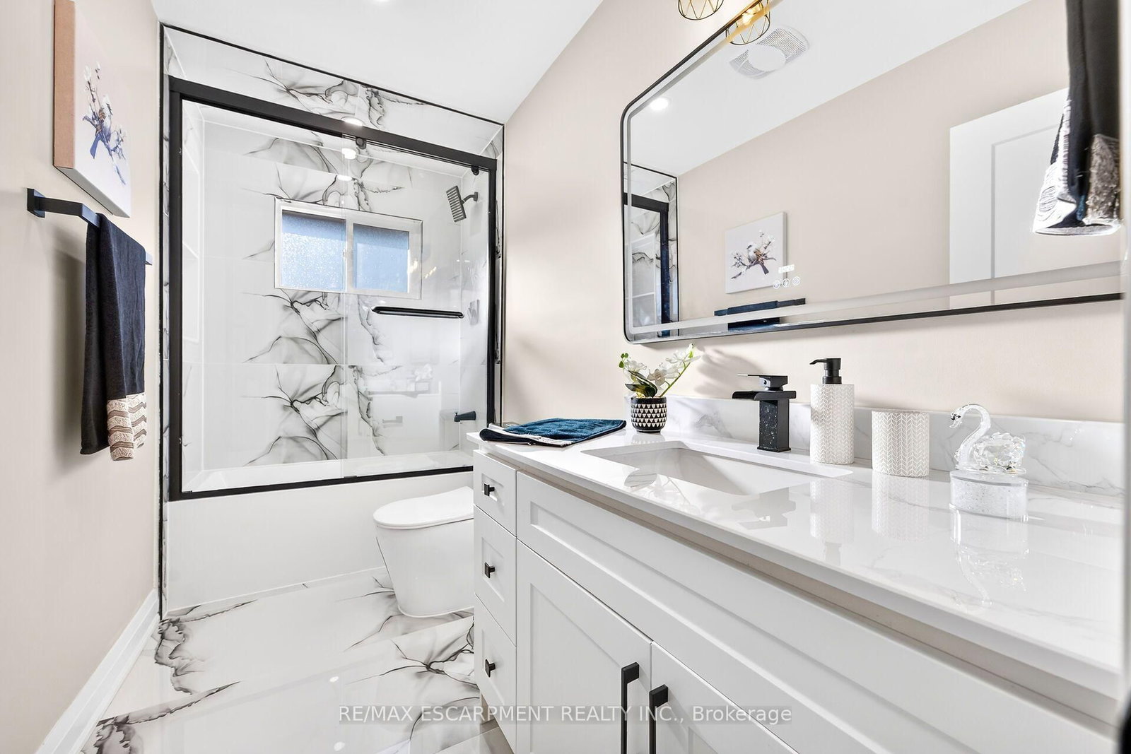 46 Bobolink Road • Hamilton, ON photo 16