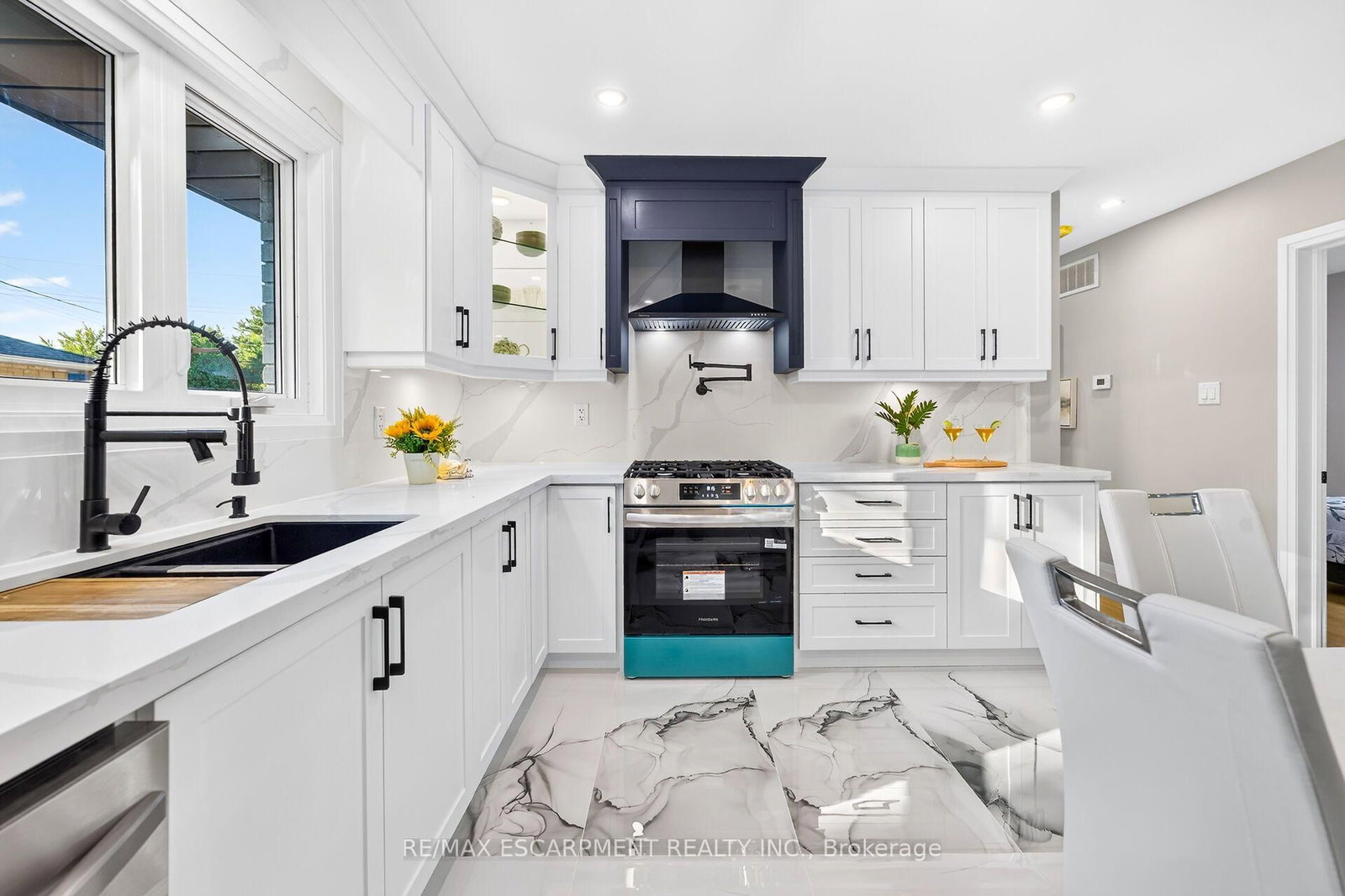 46 Bobolink Road • Hamilton, ON photo 8