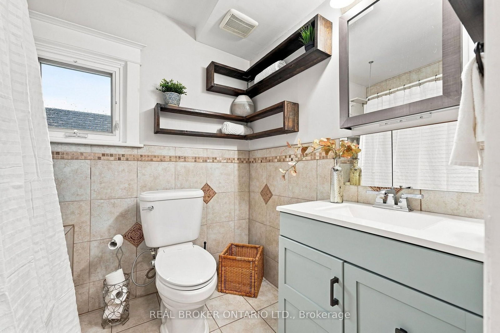 51 Barons Avenue N • Hamilton, ON photo 36