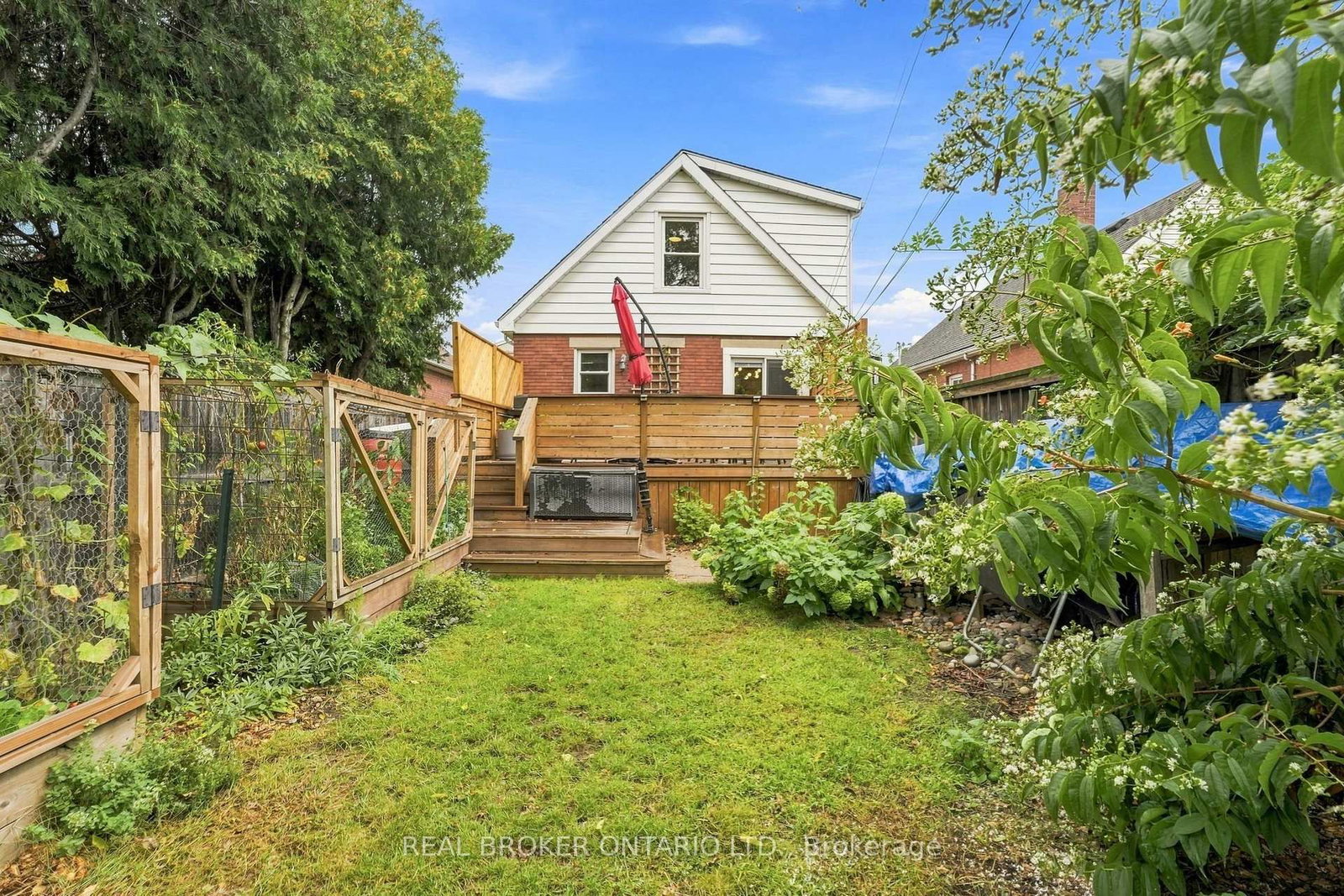 51 Barons Avenue N • Hamilton, ON photo 46