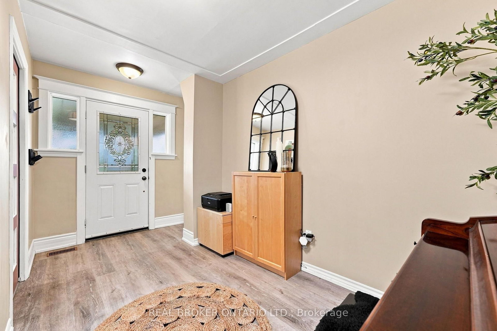51 Barons Avenue N • Hamilton, ON photo 8