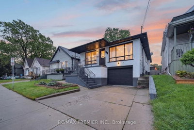 Detached House for sale at 344 Queensdale Avenue, Hamilton, Ontario, L9A 1L6 - Inch Park - MLS: X13774070