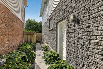 468 Lakeview Drive • Woodstock, ON photo 7