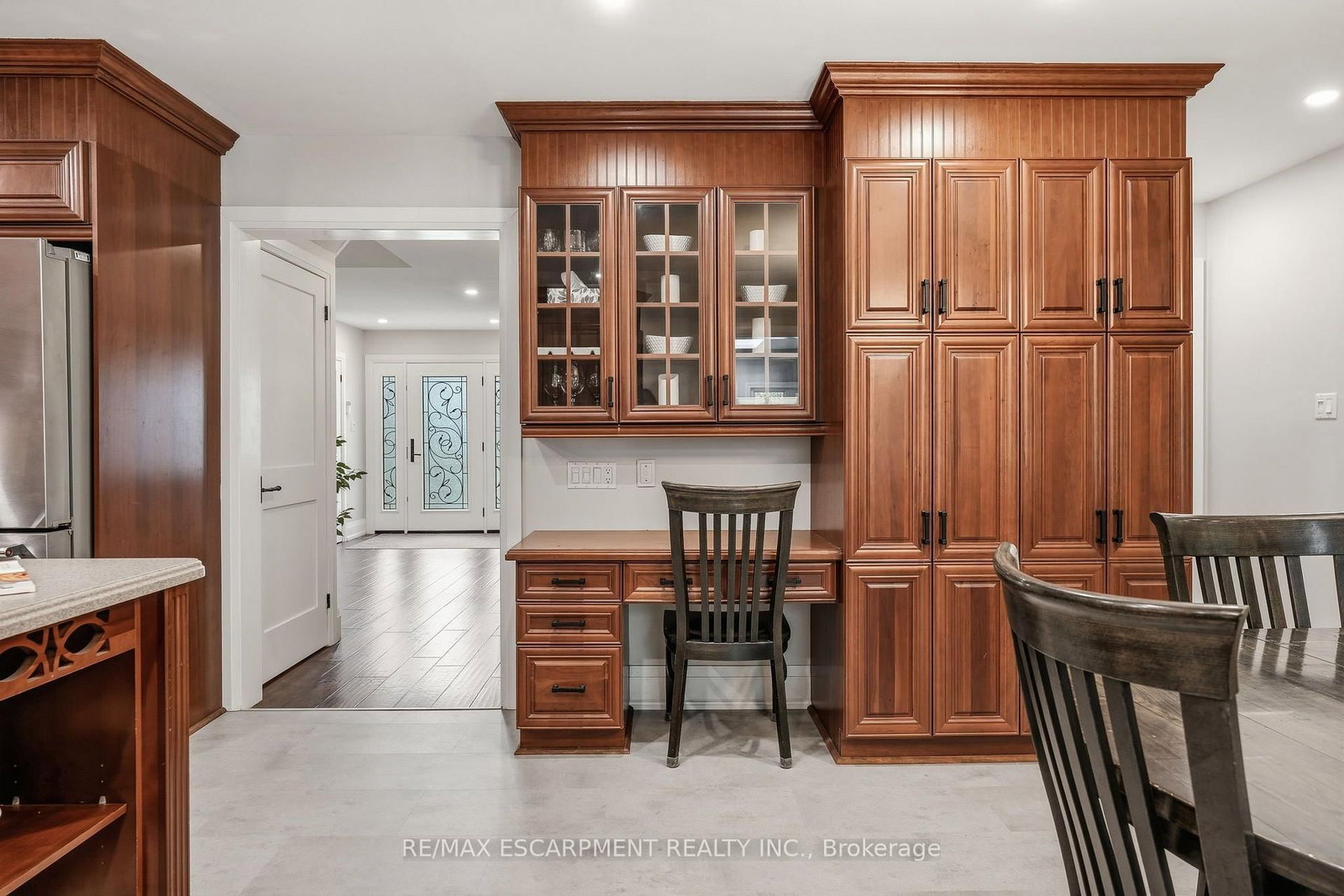 48 Woodend Drive • Hamilton, ON photo 16