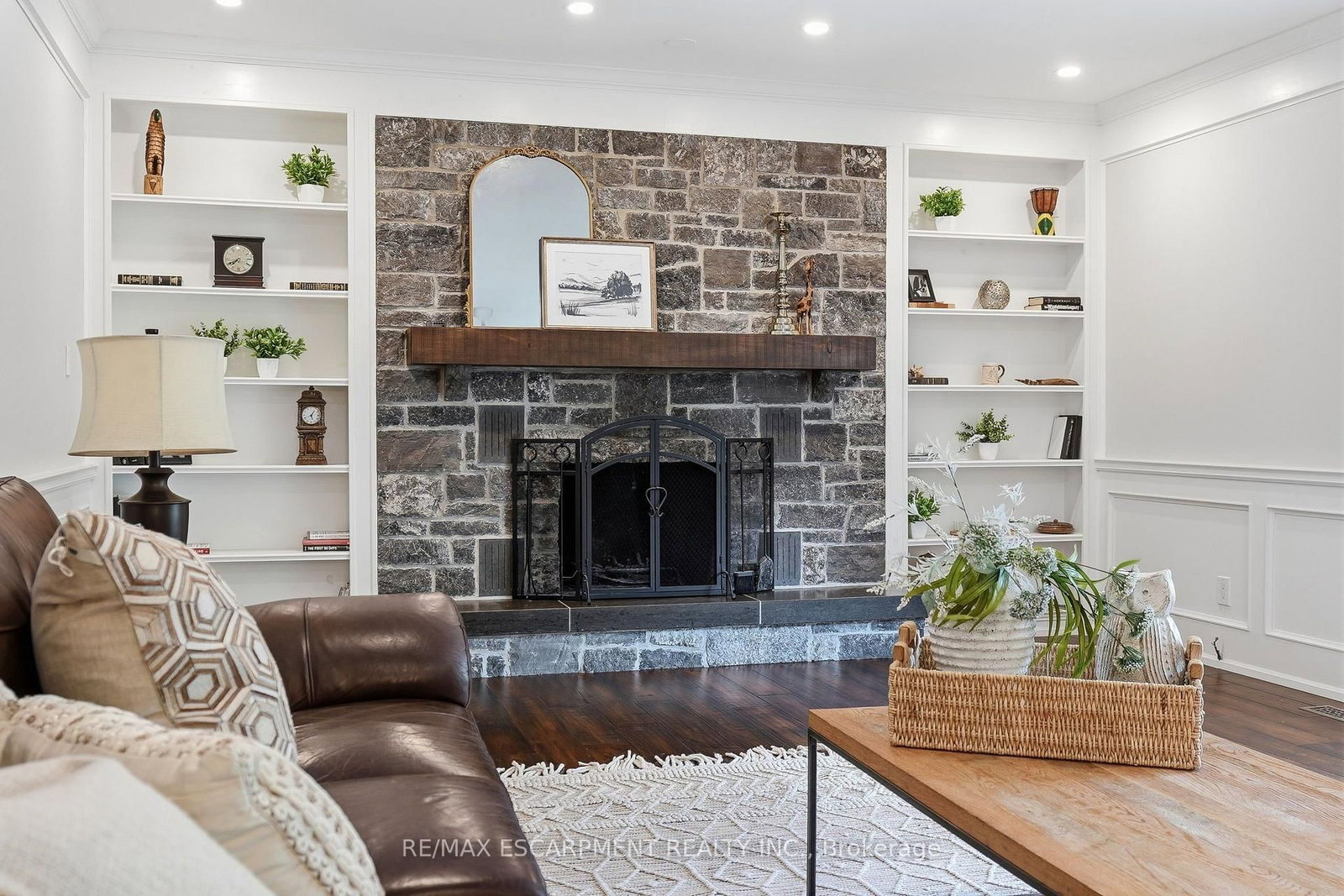 48 Woodend Drive • Hamilton, ON photo 20
