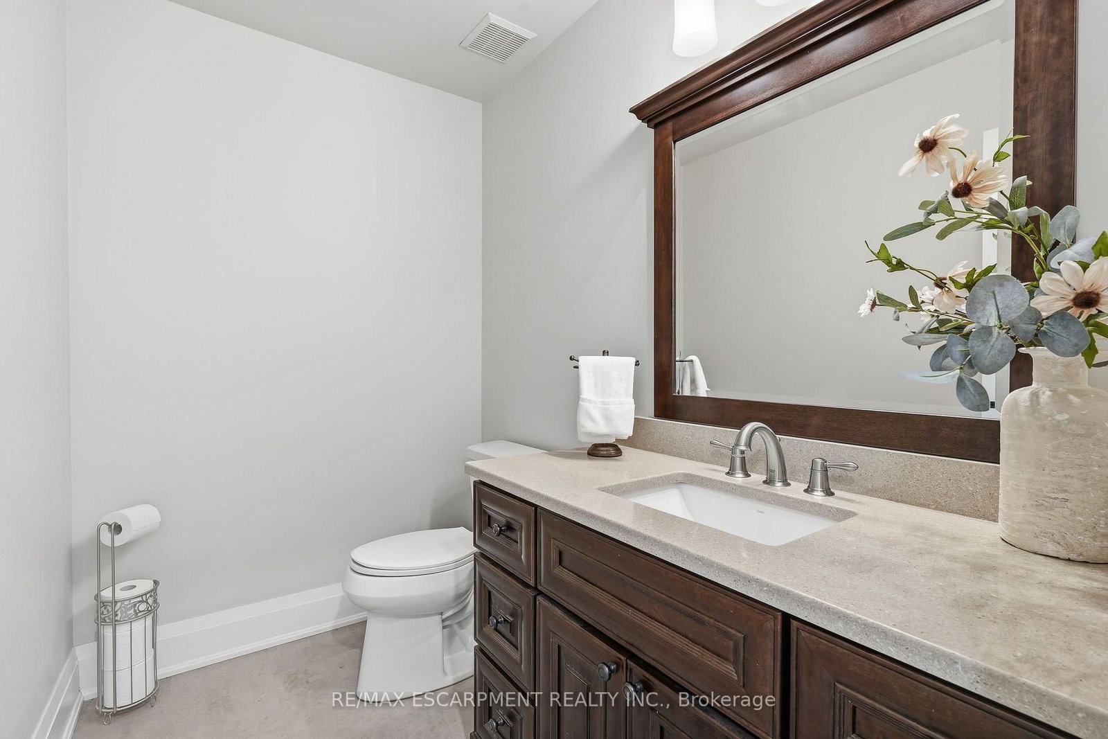 48 Woodend Drive • Hamilton, ON photo 21