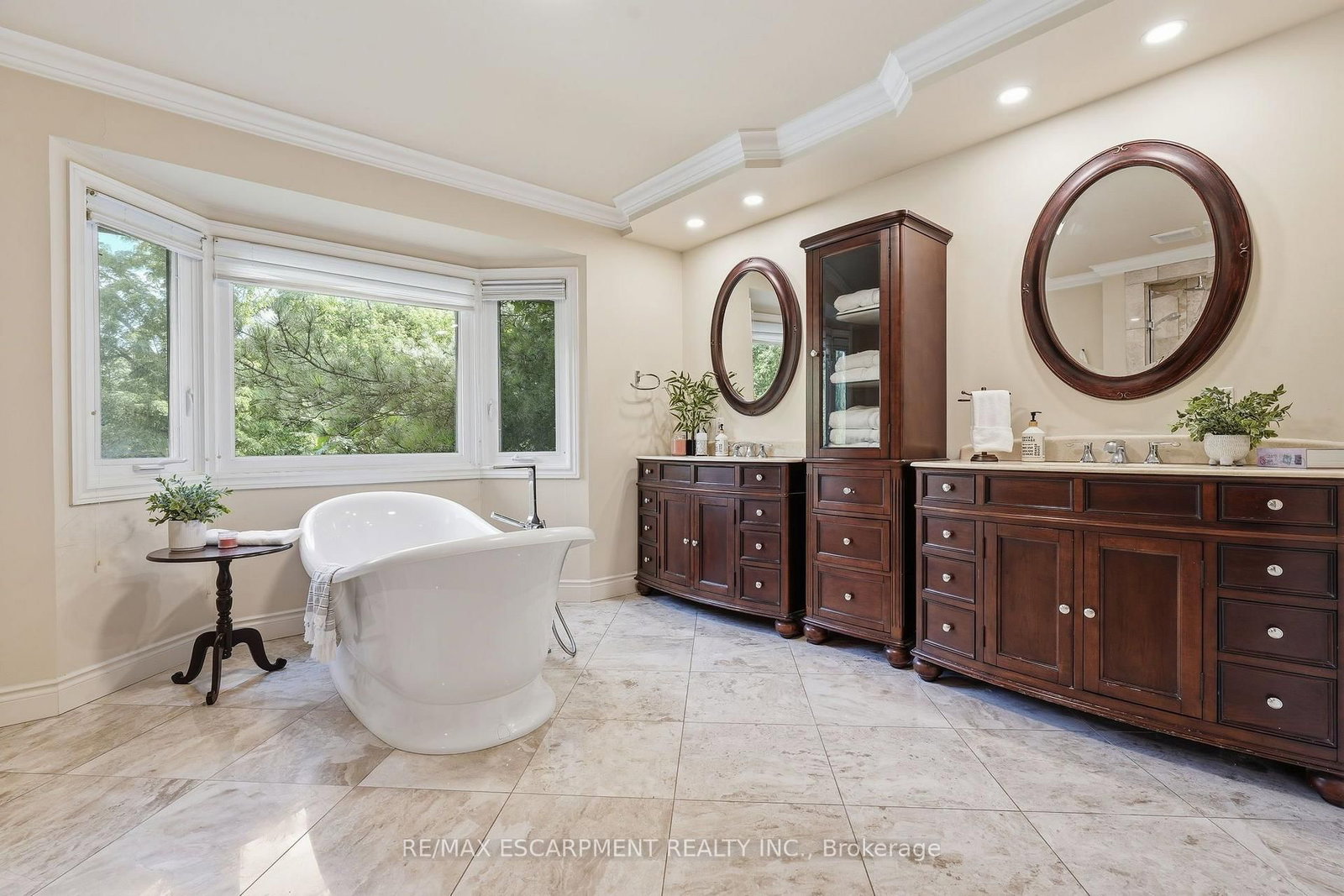 48 Woodend Drive • Hamilton, ON photo 27