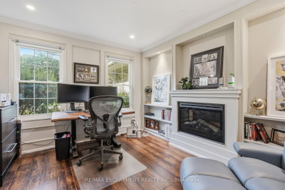 48 Woodend Drive • Hamilton, ON photo 9