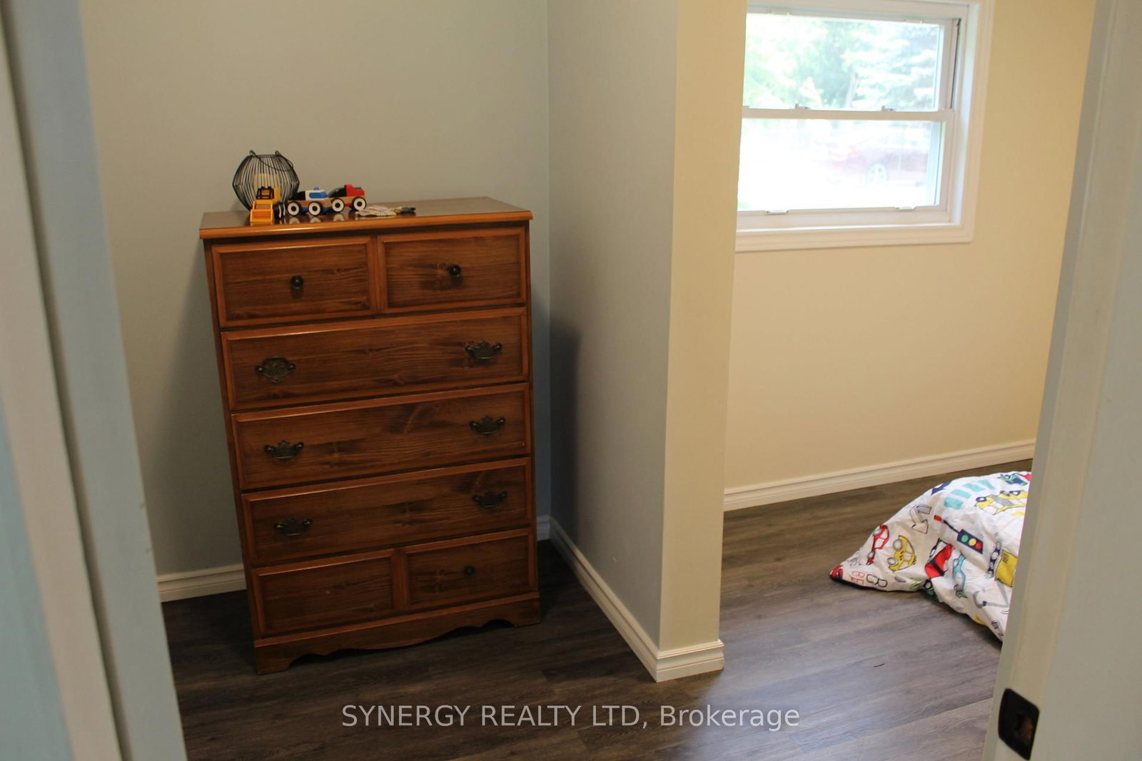 30 Mill Lane • Strathroy-Caradoc, ON photo 9