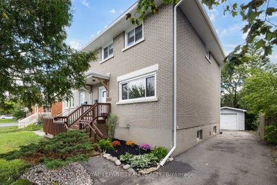 875 Woodroffe Avenue • Ottawa, ON photo 3