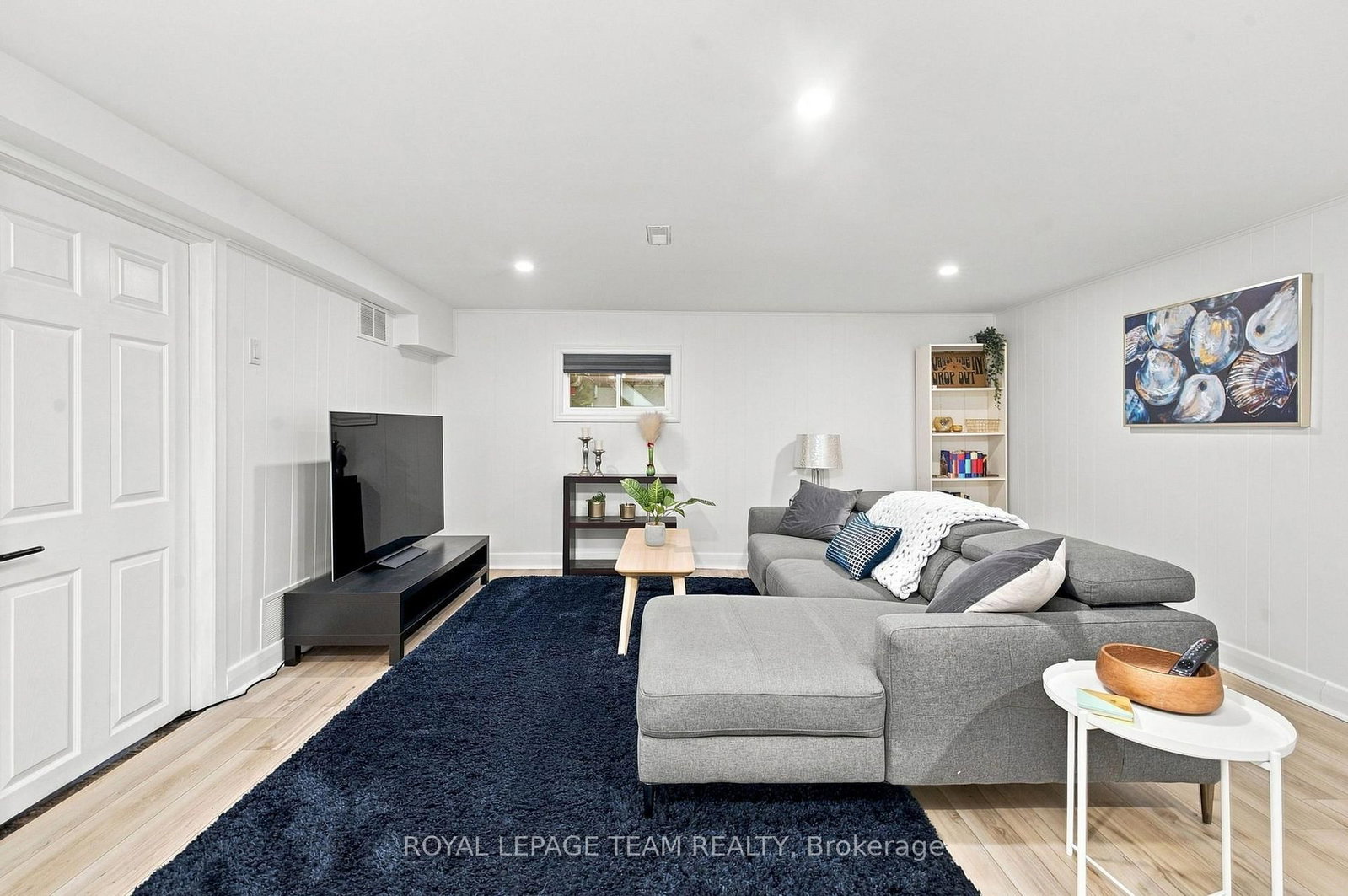 875 Woodroffe Avenue • Ottawa, ON photo 37