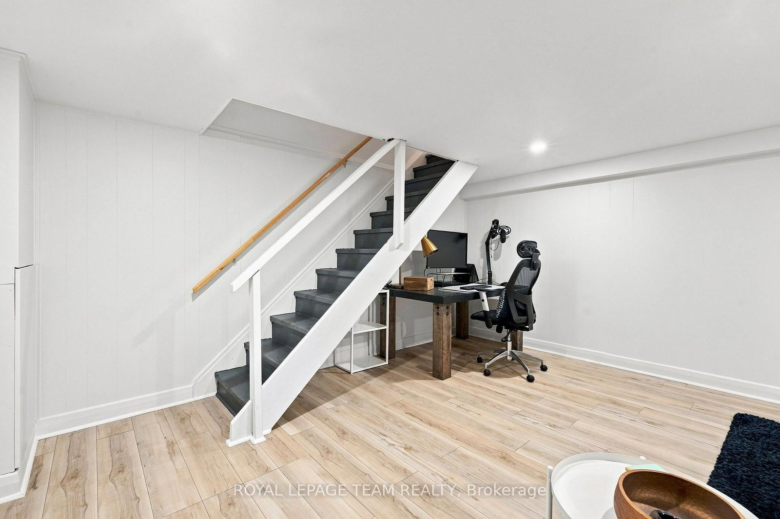 875 Woodroffe Avenue • Ottawa, ON photo 39