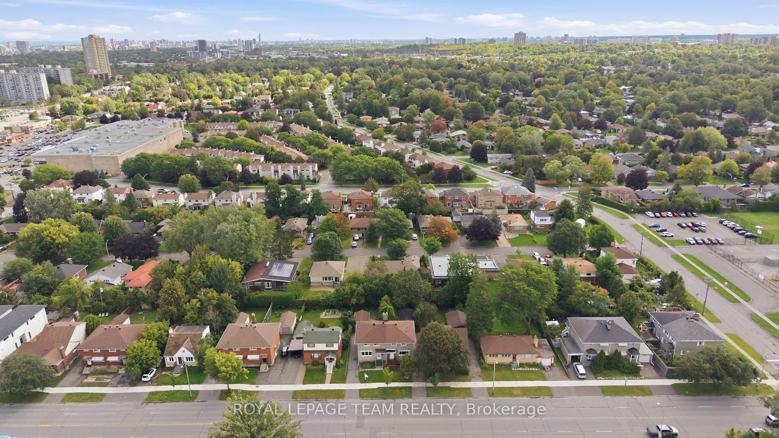 875 Woodroffe Avenue • Ottawa, ON photo 45